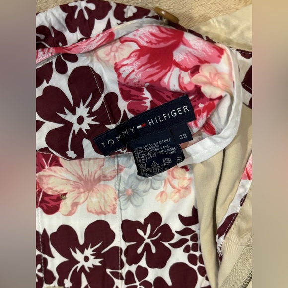 Tommy Hilfiger men's Hawaiian short
Size: Waist 38| EUC- - Picture 4 of 4